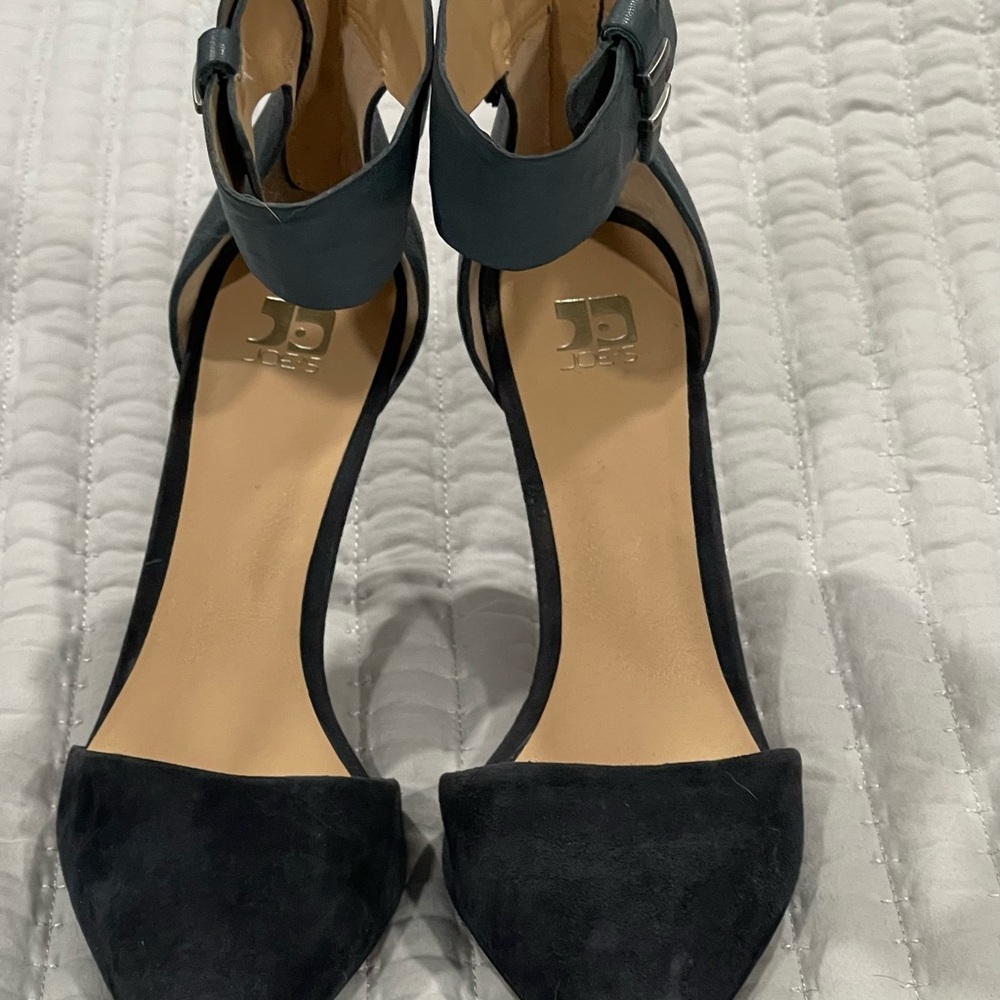 Joe’s blue heels
